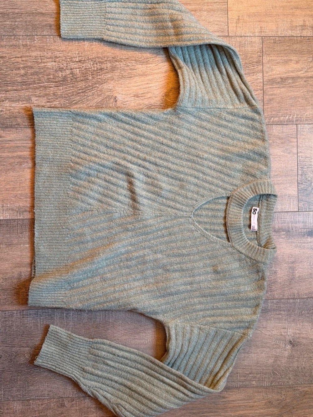 SO Ribbed Scoop Neck Sweater in Sage Green